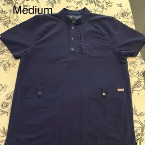 💙 Figs Navy Blue Tanga scrub top 💙